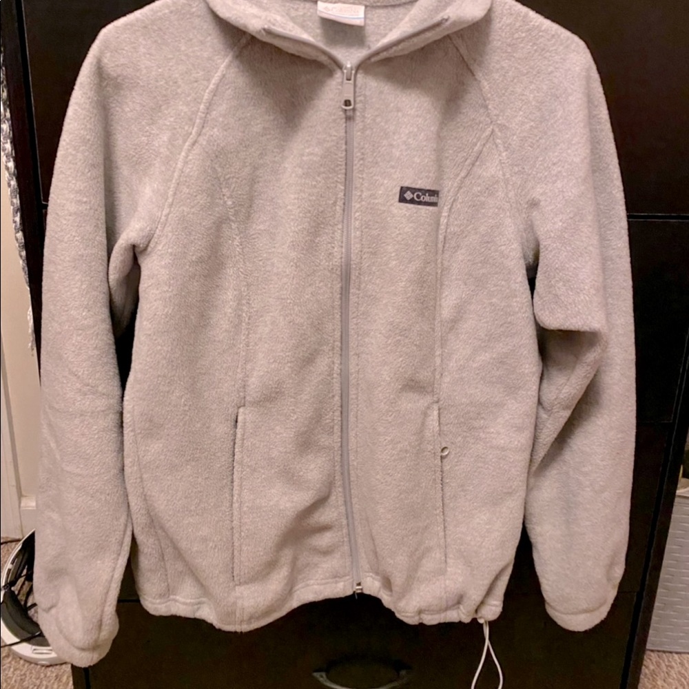 Womens Zip-up Columbia jacket